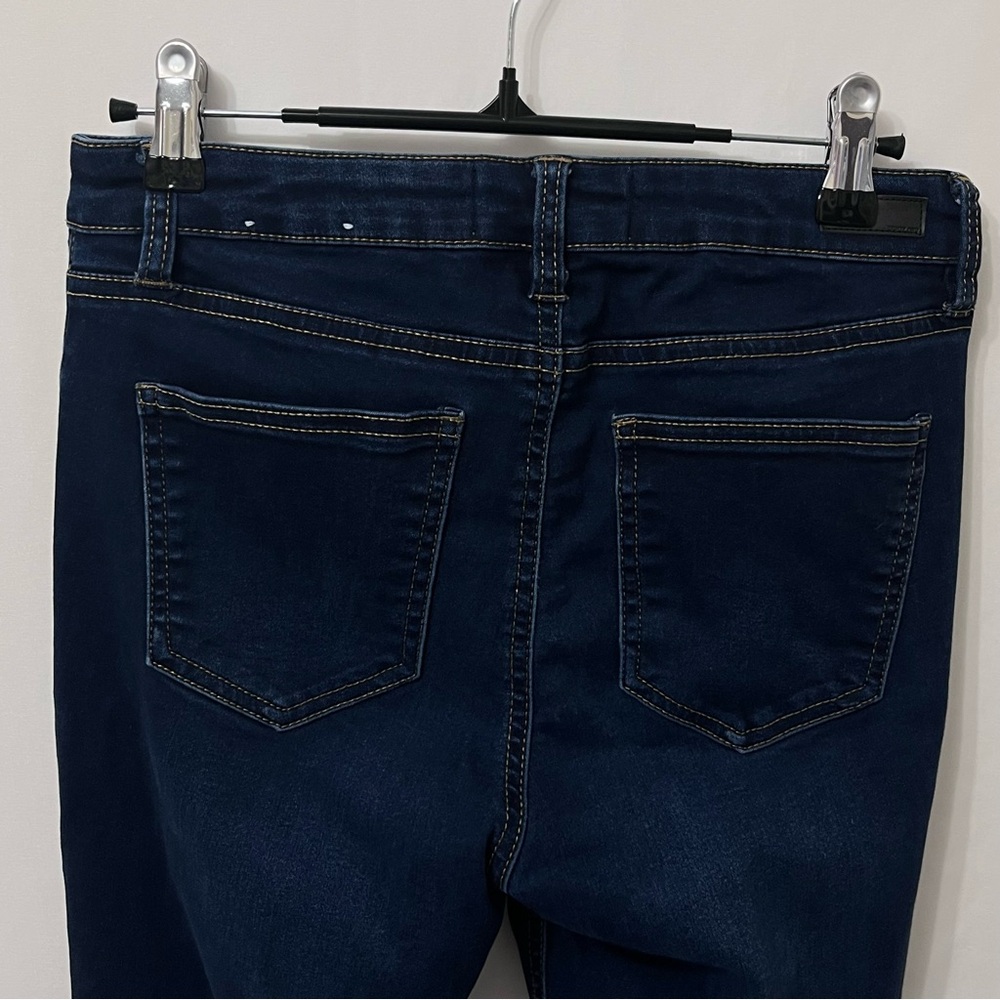 Ardene Woman’s Dark Blue Skinny High Rise Jeans - Picture 4 of 8